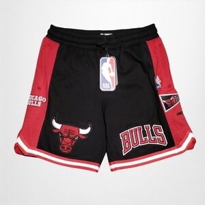 Pro‎ Standard NBA Chicago Bulls Classic Chenille Shorts Youth Large (14/16) 28x7